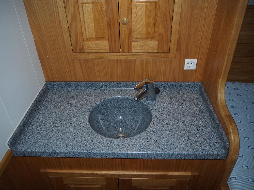 Fore ship, Accommodation